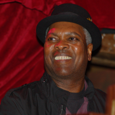 Booker T. Jones, Музыкальный Портал α