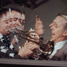 Buddy Childers, Музыкальный Портал α