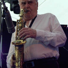 Charlie Mariano, Музыкальный Портал α