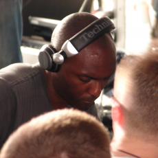 Kenny Larkin, Музыкальный Портал α