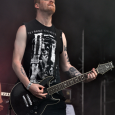 Mick Kenney, Музыкальный Портал α