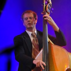 Moppa Elliott, Музыкальный Портал α