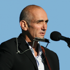 Paul Kelly, Музыкальный Портал α