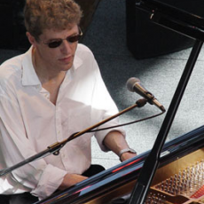 Thomas Clausen, Музыкальный Портал α