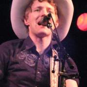 Luke Doucet, Музыкальный Портал α