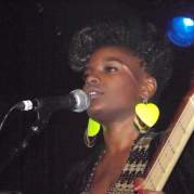 Shingai Shoniwa, Музыкальный Портал α