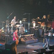 Pearl Jam, Музыкальный Портал α