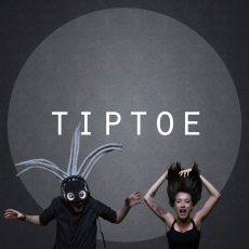 Tiptoe, Музыкальный Портал α