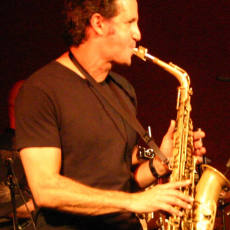 Eric Marienthal, Музыкальный Портал α