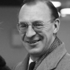 Norrie Paramor, Музыкальный Портал α