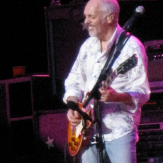 Peter Frampton, Музыкальный Портал α