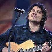 Jeff Tweedy, Музыкальный Портал α