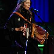 Kate McGarrigle, Музыкальный Портал α