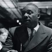 Kenny Clarke, Музыкальный Портал α