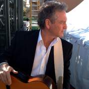 Larry Gatlin, Музыкальный Портал α