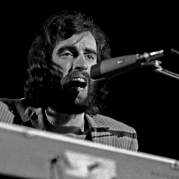 Richard Manuel, Музыкальный Портал α